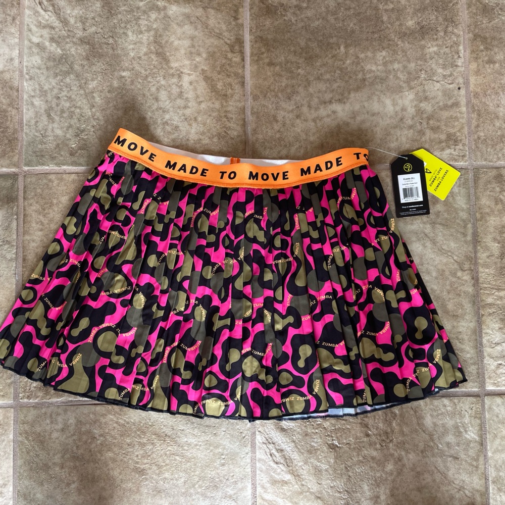 Zumba Fitness Vibrant Pink and Olive Skort